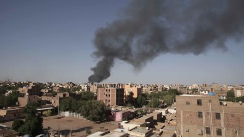 Air strikes hit Khartoum despite truce